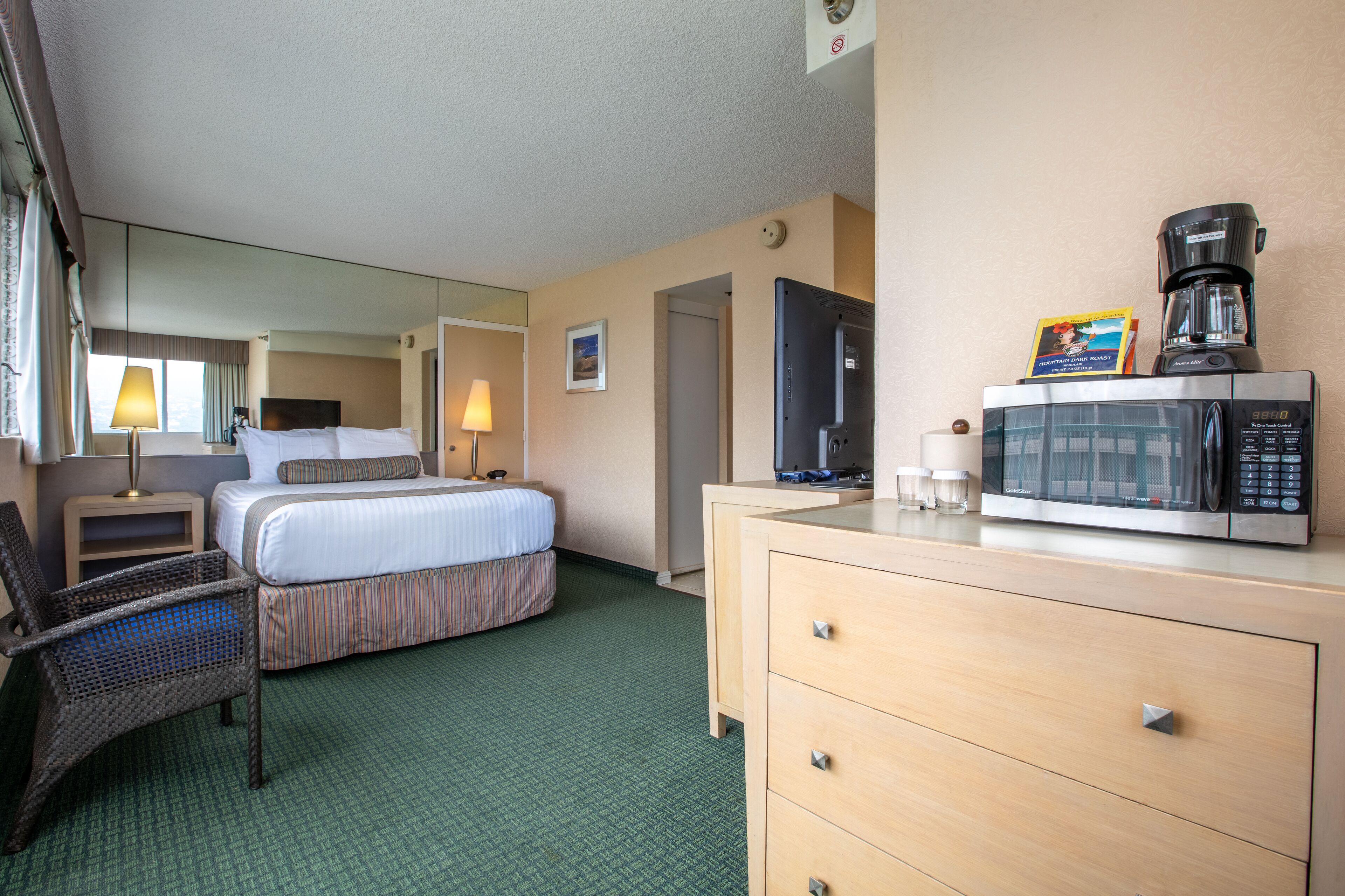 Iron/ironing board, WiFi