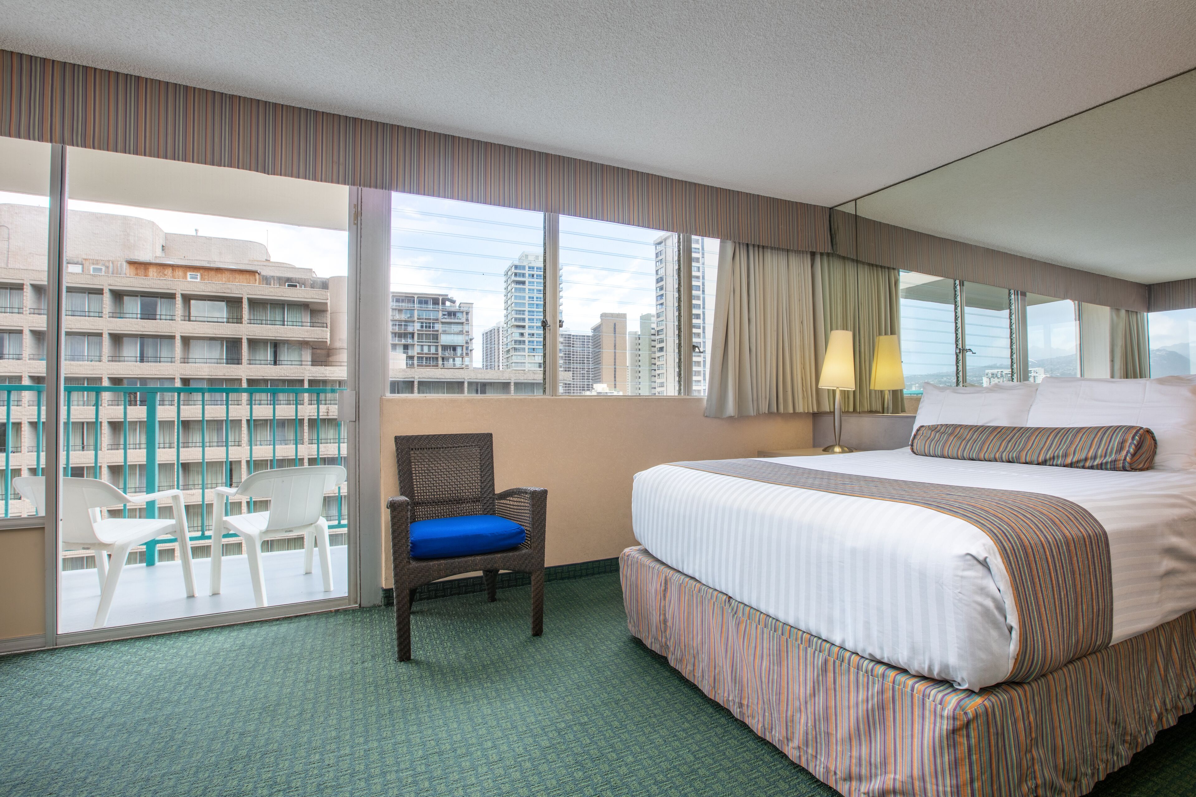 Iron/ironing board, WiFi