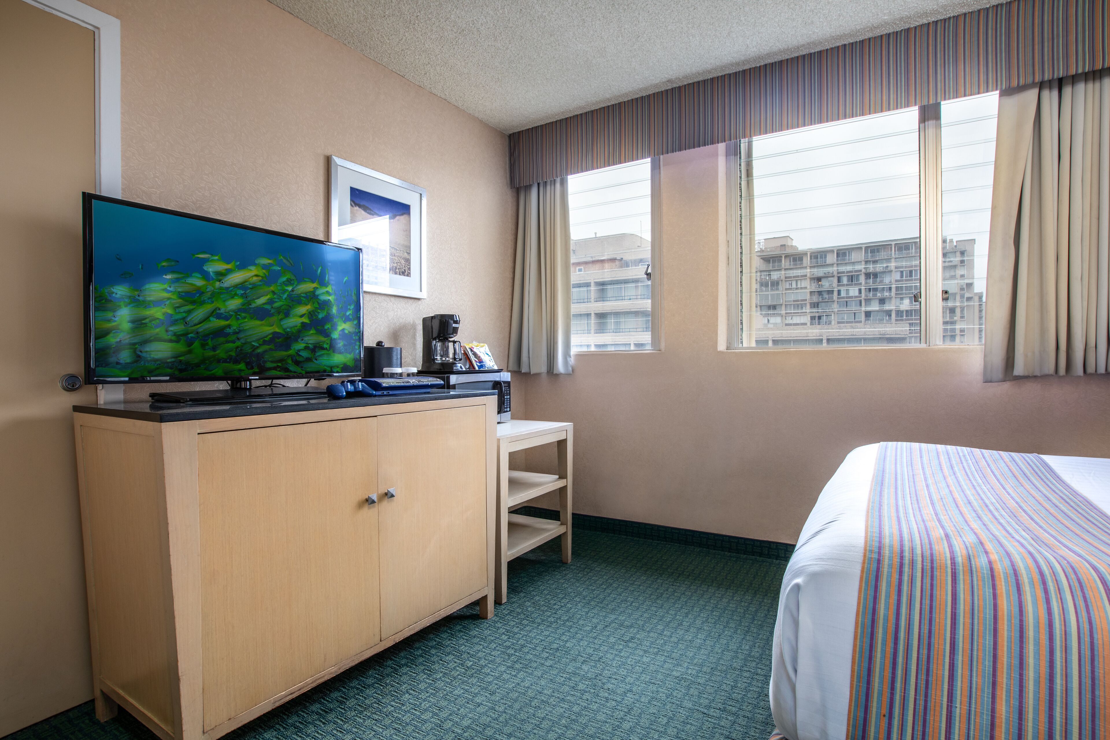 Iron/ironing board, WiFi