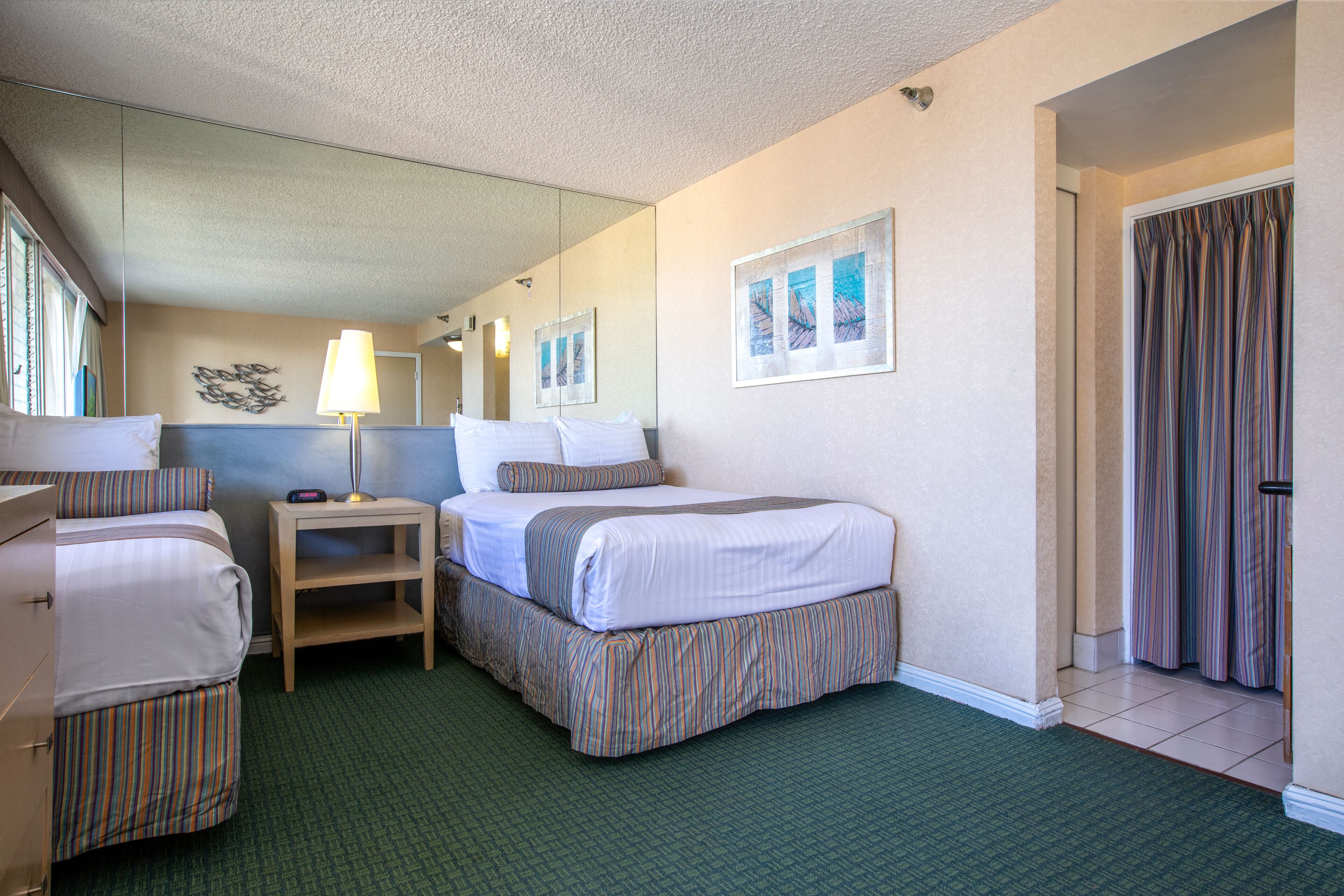 Iron/ironing board, WiFi