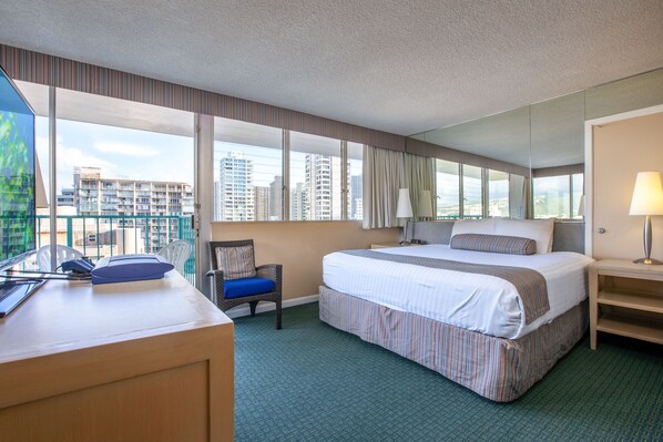 Bügeleisen/Bügelbrett, WLAN, Wecker