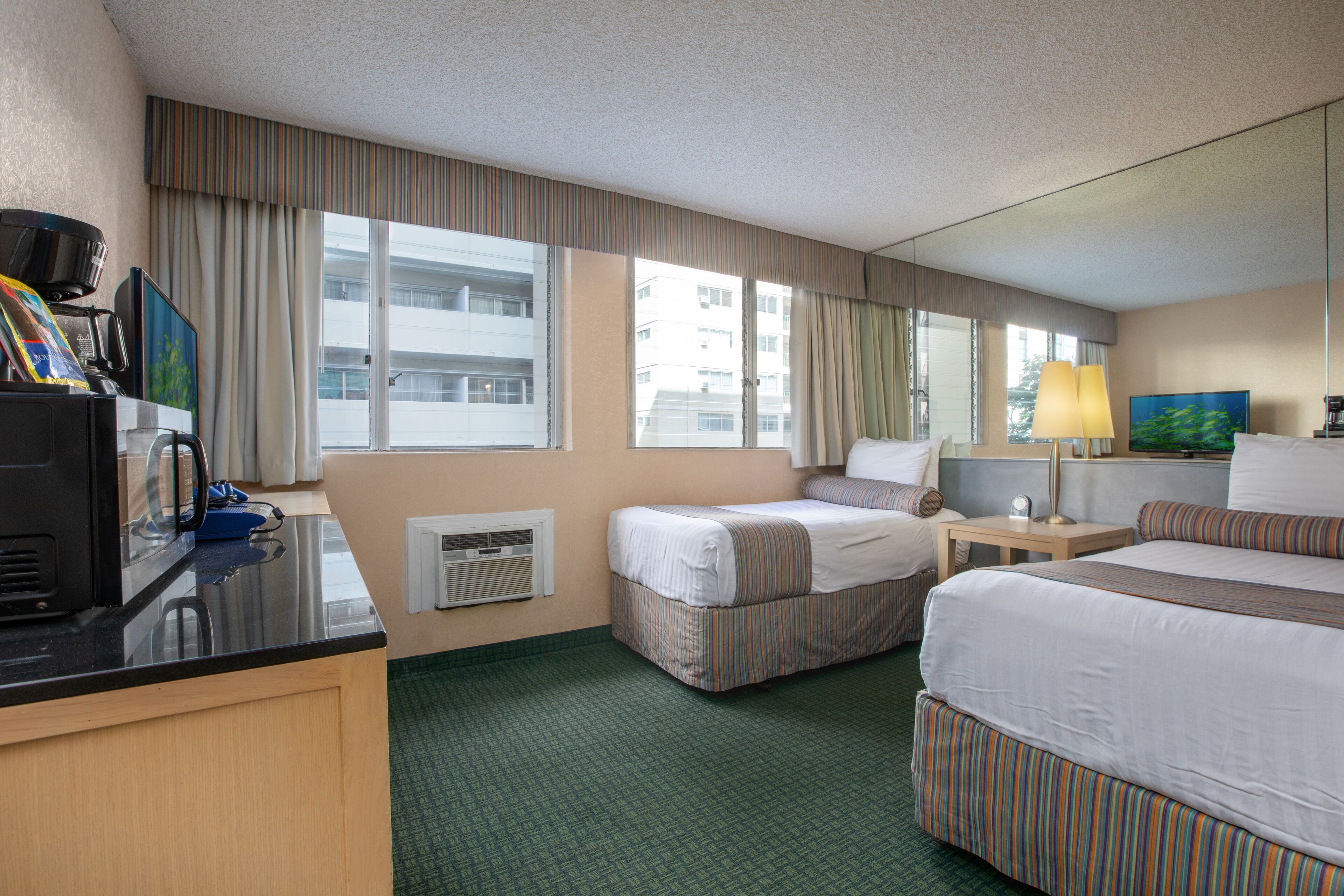 Iron/ironing board, WiFi