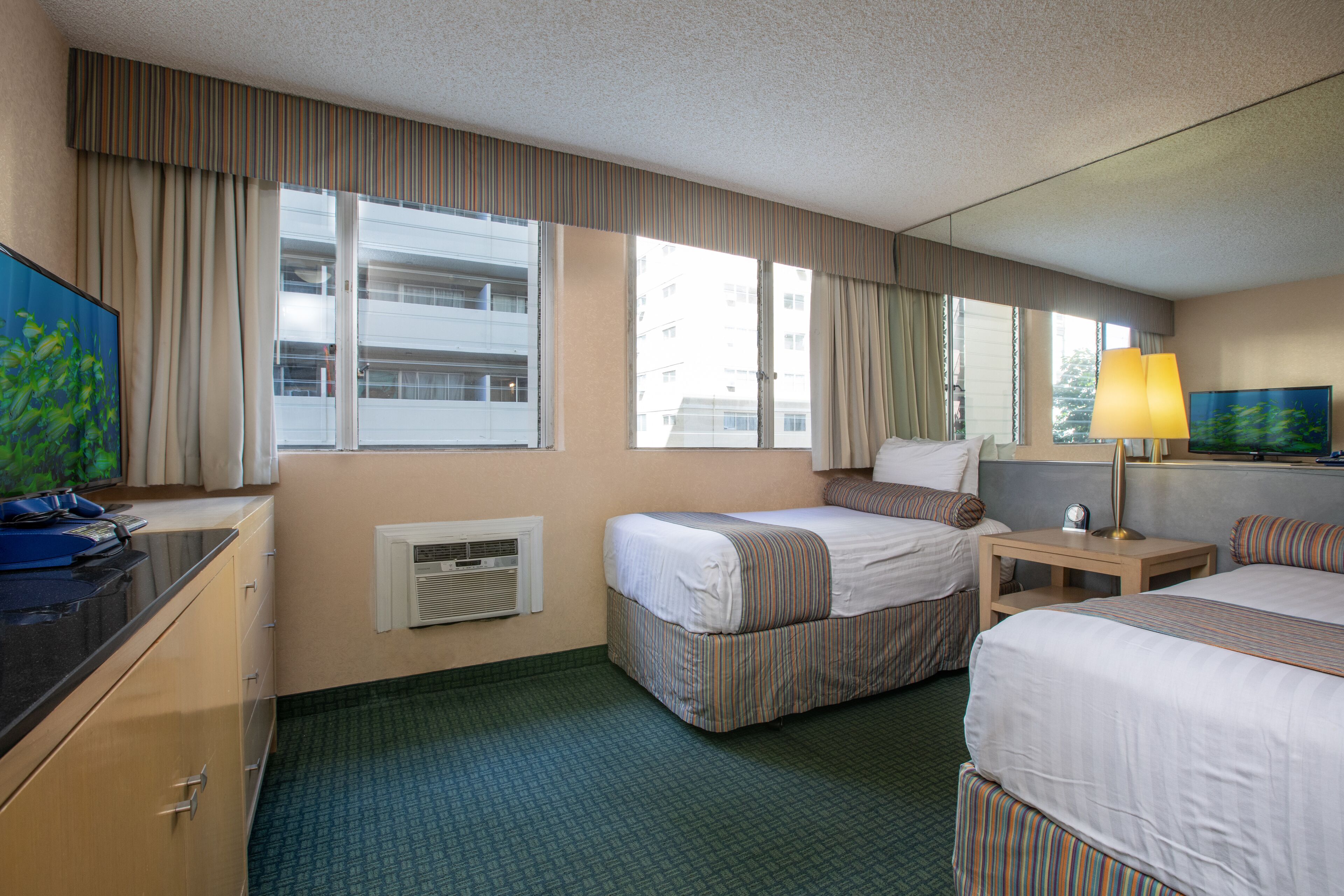 Iron/ironing board, WiFi