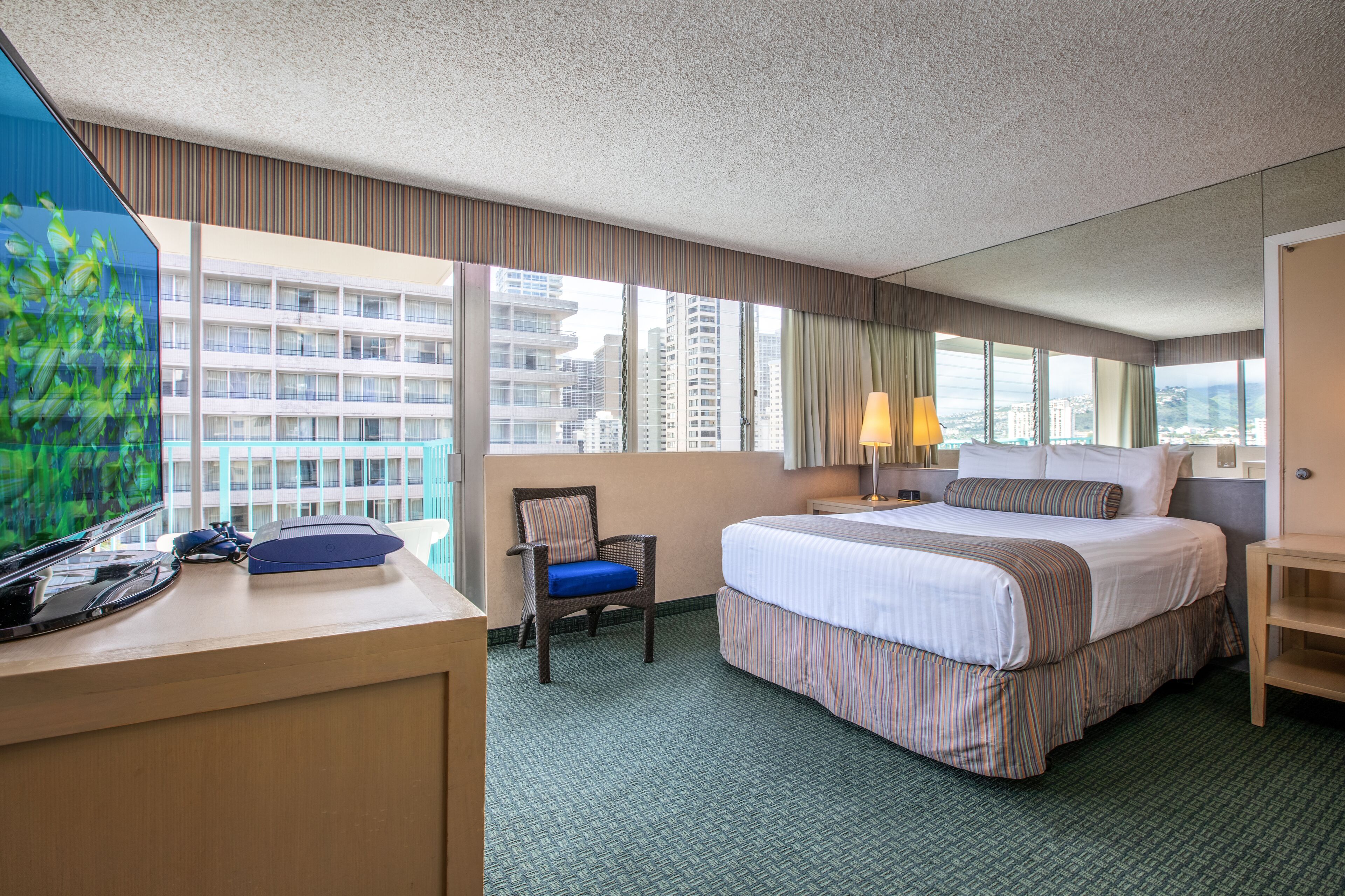 Iron/ironing board, WiFi