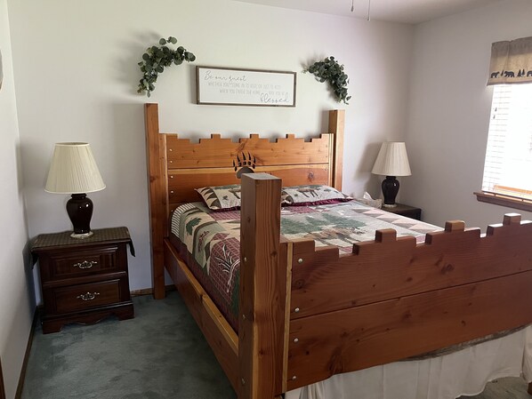 2 Schlafzimmer, Schreibtisch, kostenloses WLAN, Bettwäsche