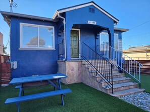 Exterior - Tropical Modern Oasis With Fully Fenced Yard 22409 (Hayward)