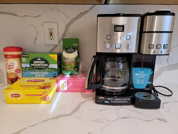 Kaffee und/oder Kaffeemaschine