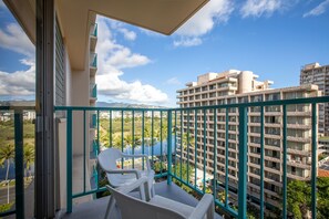 Property grounds - Aqua Aloha Surf Waikiki 900 Superior Studio with Lanai and Partial City Views (Honolulu)
