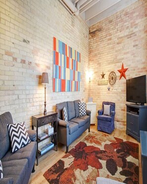 TV, fireplace, DVD player