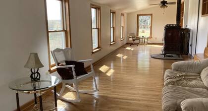 Country Home 3Bd 2Ba Near Devils Tower