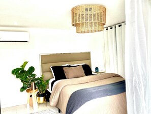 Fer et planche à repasser, Wi-Fi, draps fournis