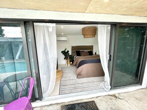 Iron/ironing board, WiFi, bed sheets - Ohhh-Our sweet little surprise #TinyPoolHouse #MiamiDesignDistrict (Miami)