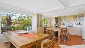 Dining - POSITANO - MT MARTHA (MOUNT MARTHA)
