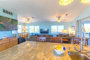 Smart TV, table tennis, books - Endless Summer - In Search of the Perfect House in North Captiva, sleeps 10. (Captiva)