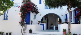 Evgenia Rooms and Apartments