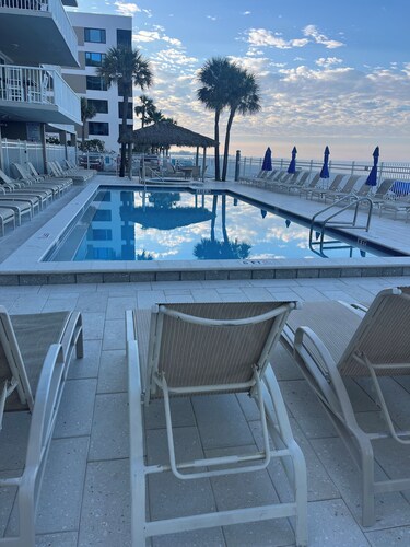 Welcome to Seaview #103, Steps to Sand, Miles from Stress!