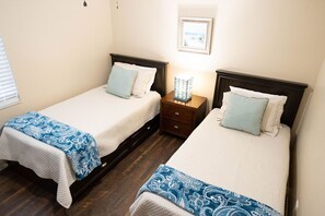 4 Schlafzimmer, Bügeleisen/Bügelbrett, WLAN, Bettwäsche