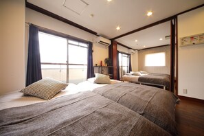 Apartment (701)