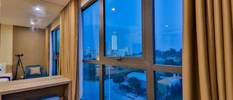 Deluxe Double Room | City view