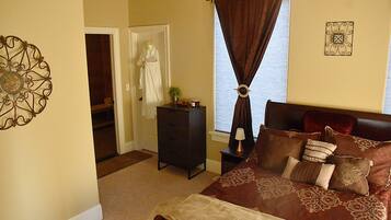 2 bedrooms, desk, iron/ironing board, travel crib