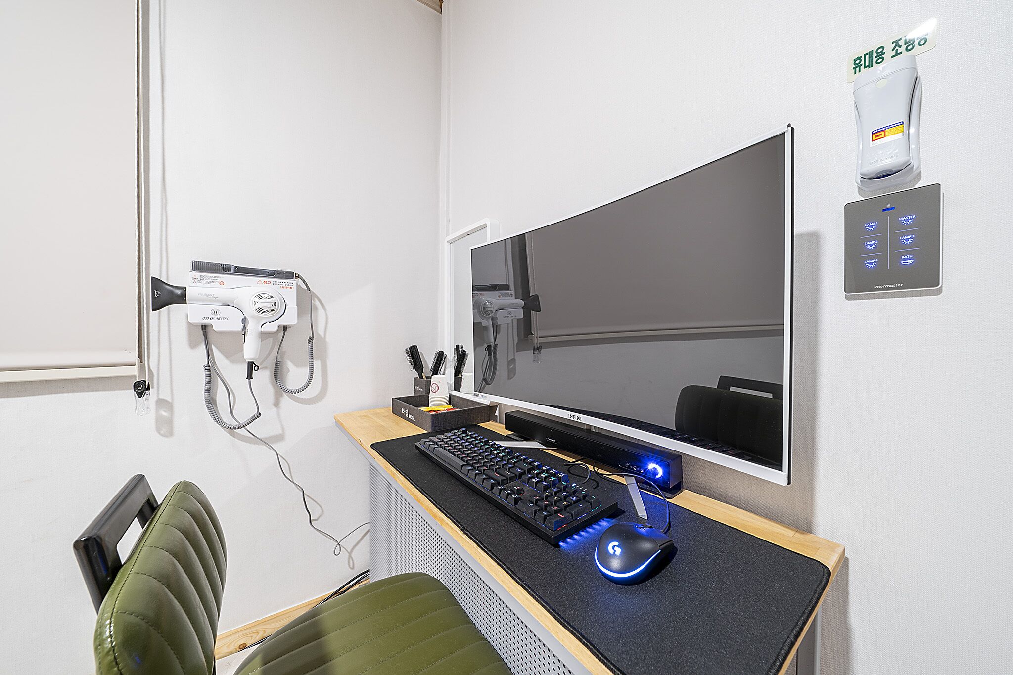 standard double room | tech