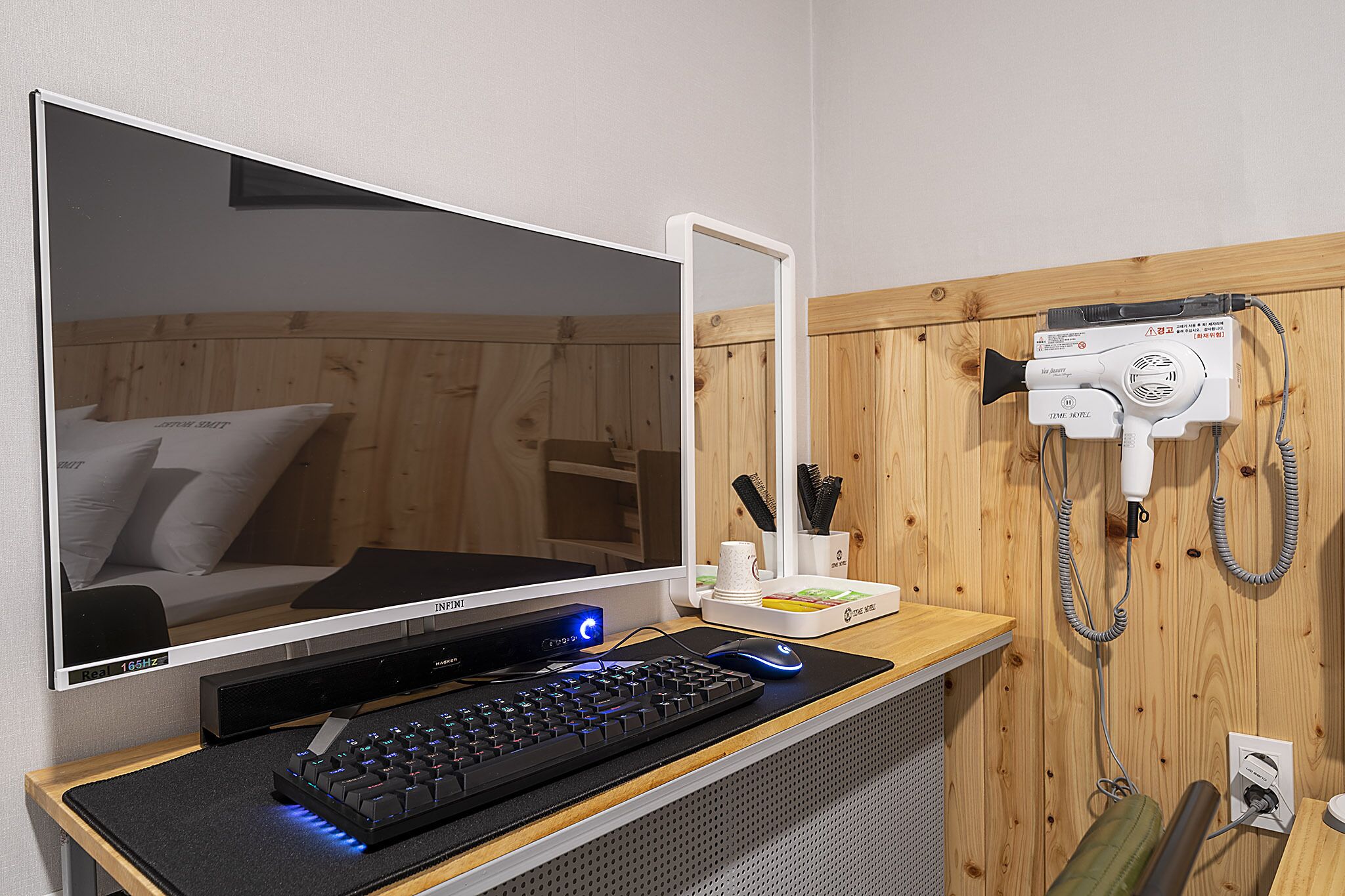 standard double room | room amenity