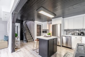 Familienhaus, 3 Schlafzimmer, Whirlpool | Eigene Küche | Mikrowelle, Ofen, Herdplatte, Geschirrspüler