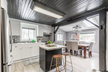 Cozy 3BR House in Watertown by GLOBALSTAY