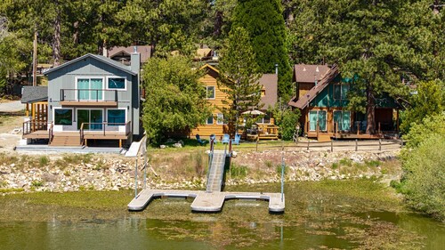 Mallard Landing Lakefront - Log Cabin, Lakeside, Foosball, Lake Views