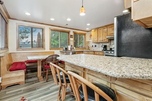 Fridge, microwave, oven, stovetop - Mallard Landing Lakefront - Log Cabin, Lakeside, Foosball, Lake Views (Big Bear Lake)