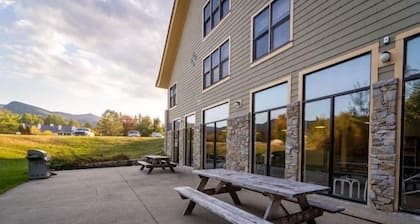 Just Listed! Spacious Two Bedroom Vacation Condo at Golden Eagle Lodge - Ge126v