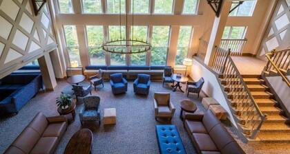 Just Listed! Spacious Two Bedroom Vacation Condo at Golden Eagle Lodge - Ge126v