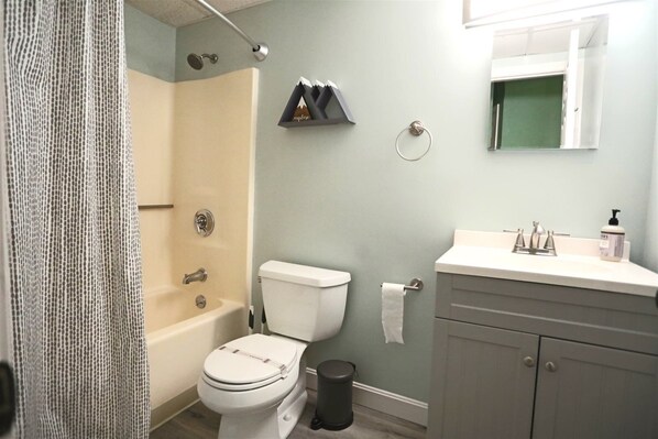 Casa (Just Listed! Spacious Two Bedroom Vac) | Exterior