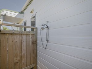 Property grounds - Harbour View Haven - Pauanui Holiday Home (Pauanui)