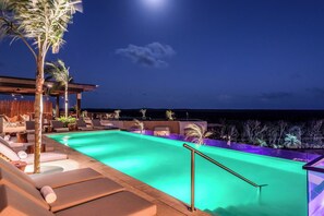 2 ulkouima-allasta, ilmaisia cabañoita, aurinkovarjoja