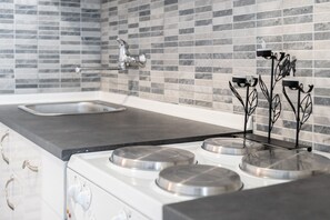 Apartment (Two Bedroom Apartment with Balcony) | Private kitchen - Apartment Jamblip (Split)