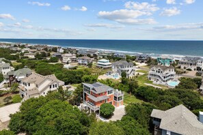 Exterior - 1370 - Huskers Haven, 4-bed 2.5-bath Corolla, NC, private pool, hot tub (Corolla)