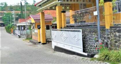 Homestay Puspita Pacet