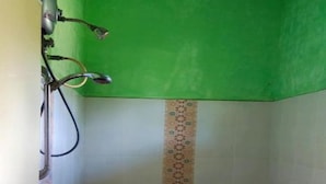 تجهيزات دش، دُش غزير، مناشف