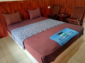 Superior-huone | Työpöytä, vuodevaatteet