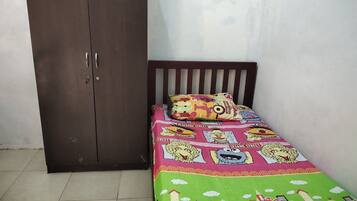 Kamar Single Standar | Meja kerja dan Wi-Fi gratis