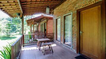 Chambre Supérieure | Terrasse/Patio