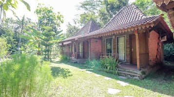 住宿正面