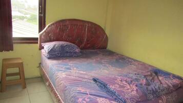 Standard Room | Free WiFi, bed sheets