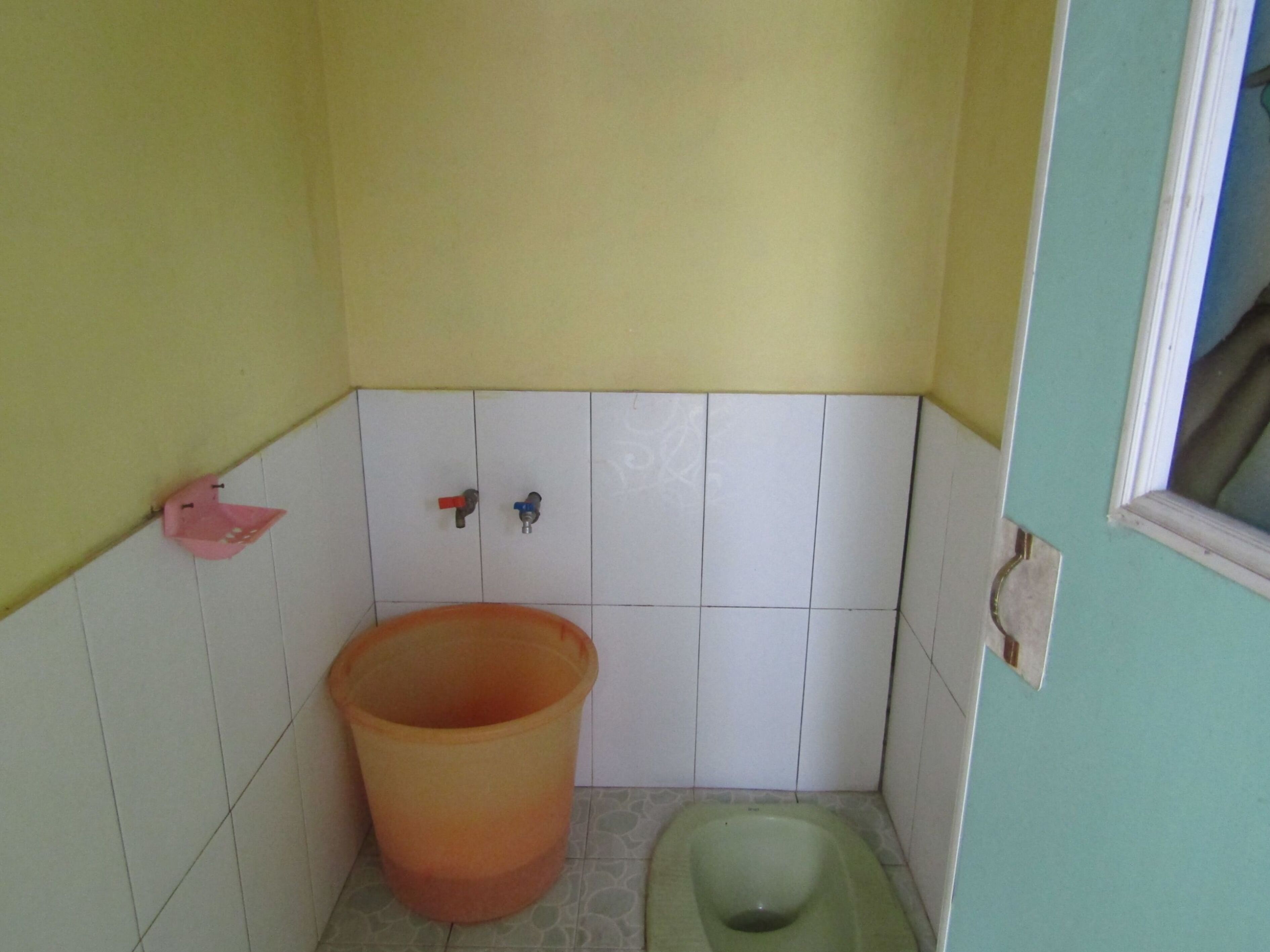 Standard Room | Bathroom | Shower, towels