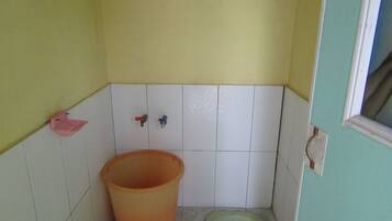 Standard Room | Bathroom | Shower, towels