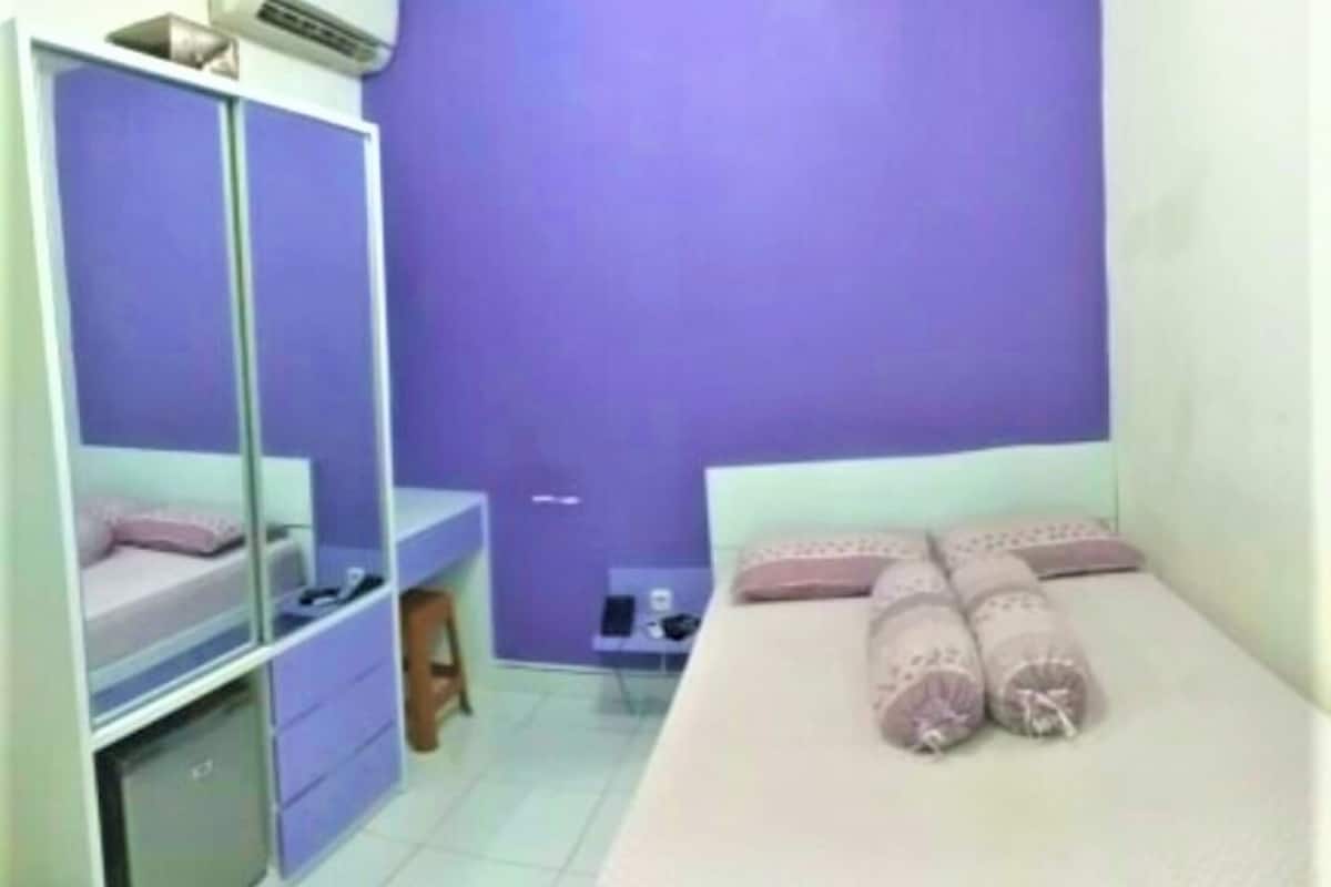 studio | in-room safe, desk, iron/ironing board, free wifi