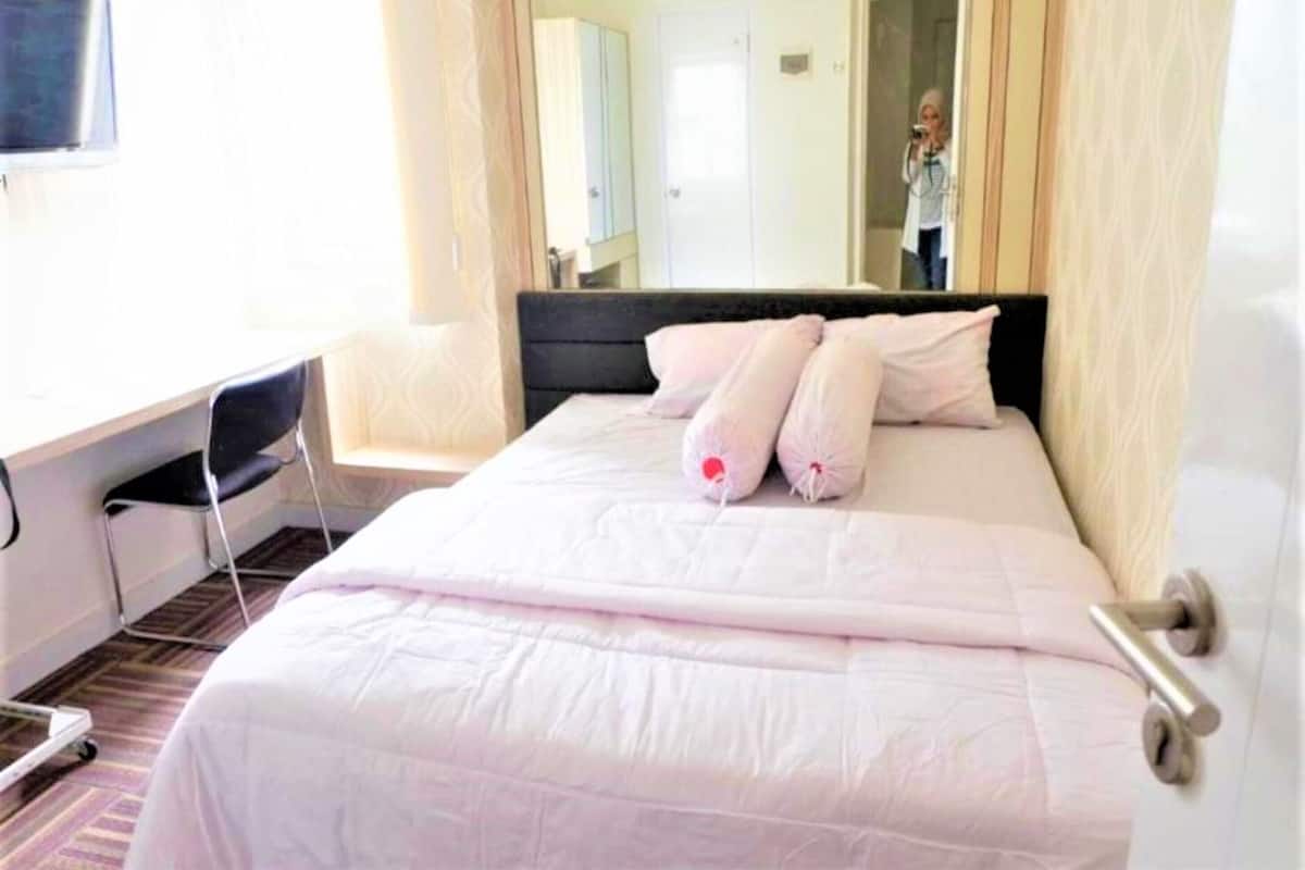 studio | in-room safe, desk, iron/ironing board, free wifi