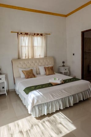 Studio | Wi-Fi gratis dan seprai linen