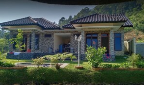 Exterior - Glad Villa (Pamijahan)